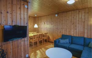 2 Bedroom Cozy Home In Sysslebäck