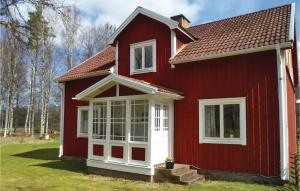 Amazing Home In Bor With Wifi