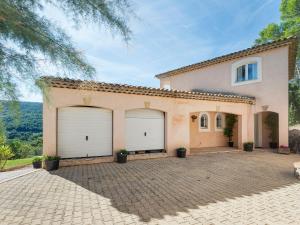 Villas Spacious Villa in Bargemon with Swimming Pool : photos des chambres