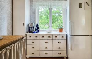 2 Bedroom Beautiful Home In Källby