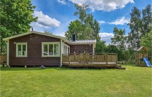 2 Bedroom Beautiful Home In Källby