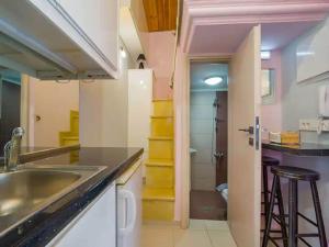 Snug apartment in Kournas with balcony terrace