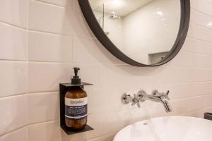 Echo Beach Apartment 100m to beach