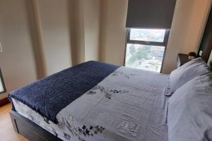 Apt Pejaten Park Residence 2 BR Grey dgn Netflix, Bathub, Pool