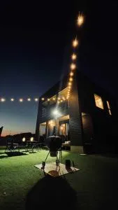 海まで3分の貸別荘 Malibu Ichinomiya バレルサウナ ジャグジー BBQ完備 - Ichinomiya