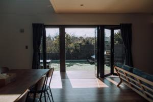 海まで3分の貸別荘 Malibu Ichinomiya バレルサウナ ジャグジー BBQ完備