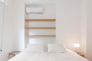 Two-Bedroom Apartment room in Elegant 2 bedroom 2 bathroom apt in Athens vibrant centre! - VL5