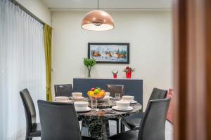 At FOUR-6 Bed, CITY CENTER, Nana BTS, MBK, Central World, Siam