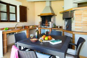 Villa Corralet by Villa Plus