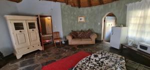 Double Rondavel with Dam views