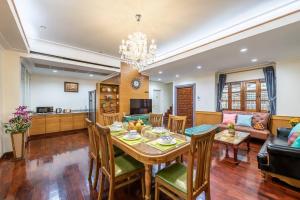 AT NANA-5Bed, CITY CENTER, Nana BTS, MBK, Central World, Siam