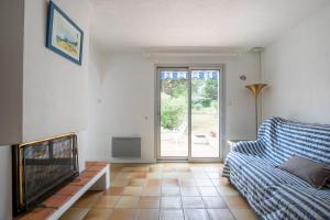 Maisons de vacances Grande maison pour 6 personnes - 300m de la plage : photos des chambres