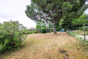 Maisons de vacances Grande maison pour 6 personnes - 300m de la plage : photos des chambres