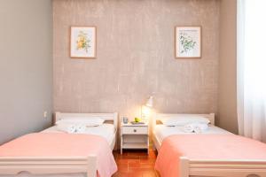 Dimitras Garden - Holiday Apartments