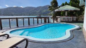 Drake Seaside Studio Apartments
