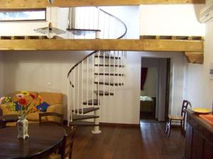 Appartamento con 2 Camere da Letto