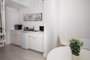 Stylish 1 bedroomed apartment in Sea Point - Bonnie