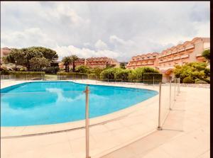 Appartements Antibes Secured Parc Velusine with private parking, Terrace, Pools and Tennis courts. : photos des chambres