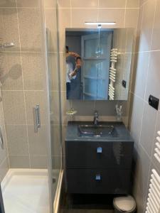 Appartements Antibes Secured Parc Velusine with private parking, Terrace, Pools and Tennis courts. : photos des chambres