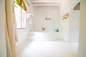 Msambweni Beach House and Private Villas