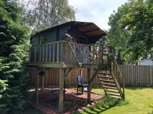 Treehouse op het platteland van Huize Ouwervelden - Wouw