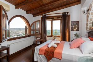 Elihrisos Shared Pool Two Bedrooms room in Elia Woodstone Houses