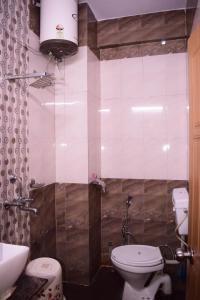 DS Residency-Near Ghats N Temples-Parking-Free Wi-Fi