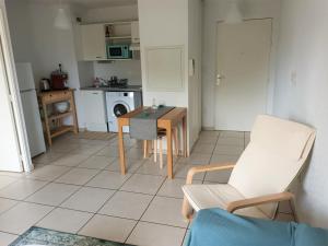 Appartements Appartement Hendaye, 2 pieces, 3 personnes - FR-1-239-786 : photos des chambres