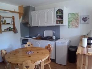 Studio cabine à Corrençon-en-Vercors, 4 pers, animaux admis - FR-1-515-140
