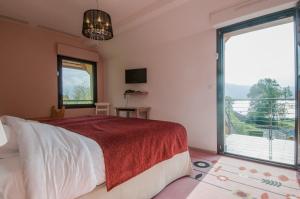 Appartements Le Port-Plage facing Talloires Beach by LocationlacAnnecy, LLA Selections : photos des chambres