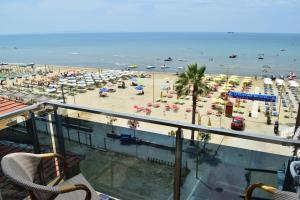 Vila One Beach Hotel