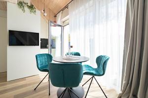 VineWood Apartment, By Cohost