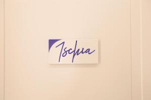 Camera Matrimoniale con Balcone e Vista Mare