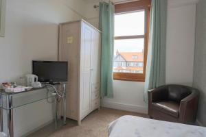 Single Room 2 with Private External Bathroom room in Ashdale Guest House