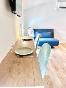 Appart'hotels LE QUAI 5 - Studio NEUF CALME - CLIM - WiFi - Gare a 200m : photos des chambres