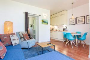 Appartement De Zeemeermin, Free parking