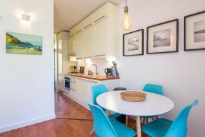 Appartement De Zeemeermin, Free parking