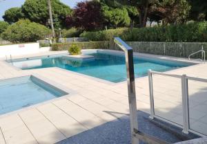 Superbe T2 tout confort 3 étoiles, entièrement renové avec piscine, parking, clim, wifi, Netflix