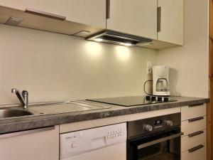 Bel appartement rénové 8 pers, proche pistes, balcon ensoleillé - FR-1-455-25