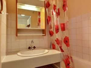 Appartement 2 pièces au pied des pistes avec terrasse et casiers à skis - FR-1-455-120