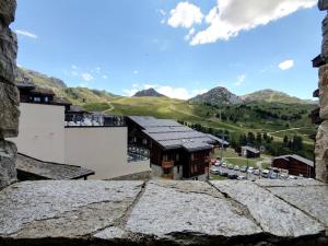 Joli studio-cabine pour 4 à Belle Plagne avec balcon et accès aux pistes - FR-1-455-201