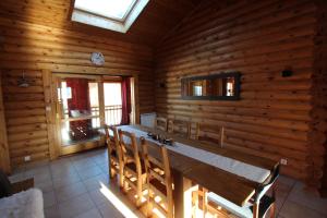 Chalets Zenitude: Superbe chalet baigne de soleil : photos des chambres