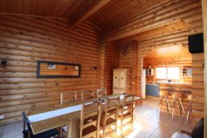 Chalets Zenitude: Superbe chalet baigne de soleil : photos des chambres