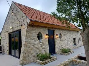 Mademoiselle Nineth met sauna - 弗尔内