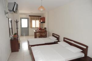 Platis-Gialos apartments