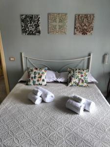 Double Room with Garden View room in B&B Marìsicilia