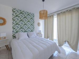 Appartements Appartement La Jarne, 2 pieces, 4 personnes - FR-1-535-35 : photos des chambres