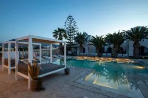 圣托里尼路易斯一室公寓酒店 - 莫诺利索斯