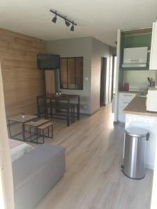 Appartements Magnifique studio, centre, parking privee,terrasse : photos des chambres