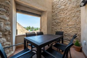 Hauzify I Apartaments Montblanc